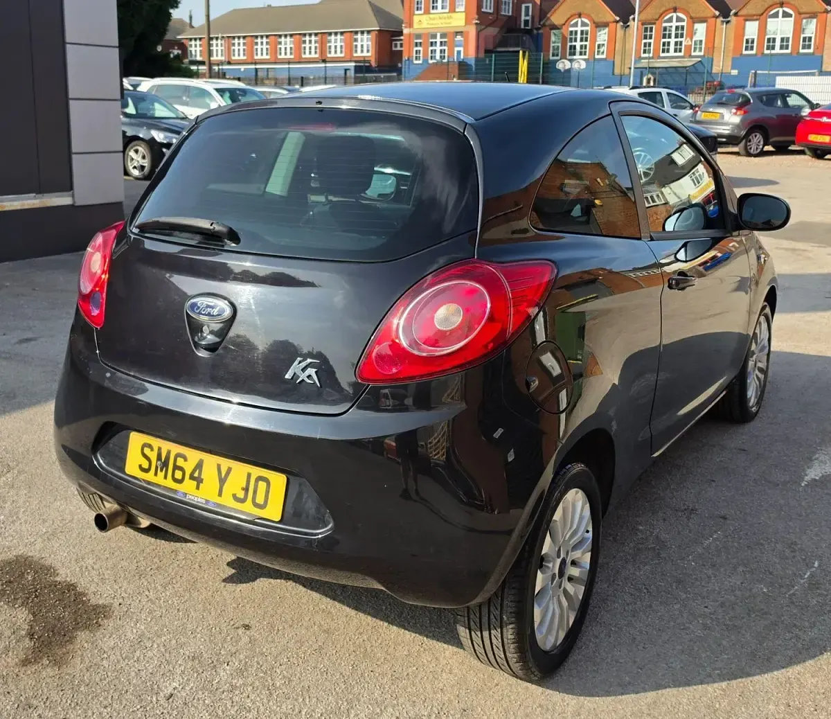 Used Ford Ka Zetec 69 HP (50 kW) 2015 Black Hatchback