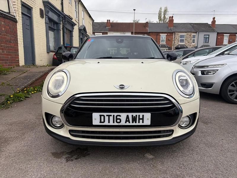 Used Mini Cooper Clubman 150 HP (110 kW) 2016 White Estate