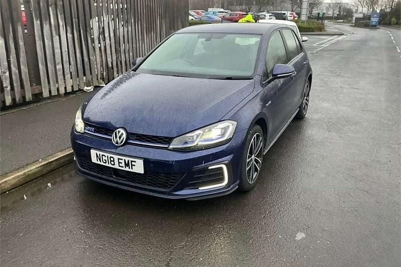 Used VW Golf VII GTE 204 HP (150 kW) 2018 Blue Hatchback