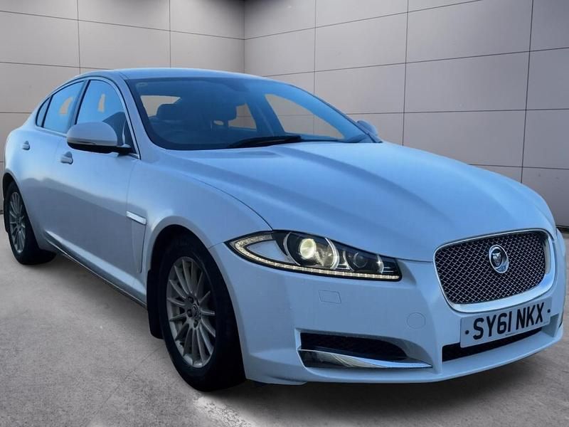Begagnad Jaguar XF SE 2011 Vit Sedan