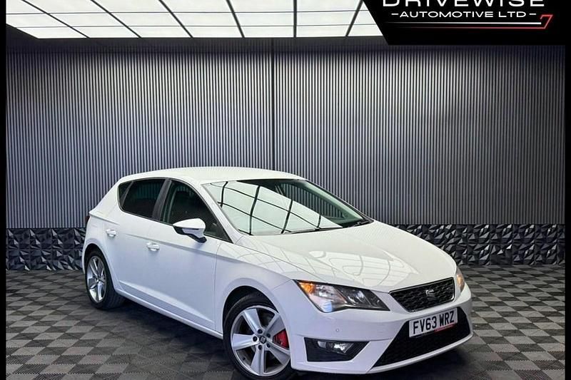 Used Seat Leon FR 150 HP (110 kW) 2014 White Hatchback