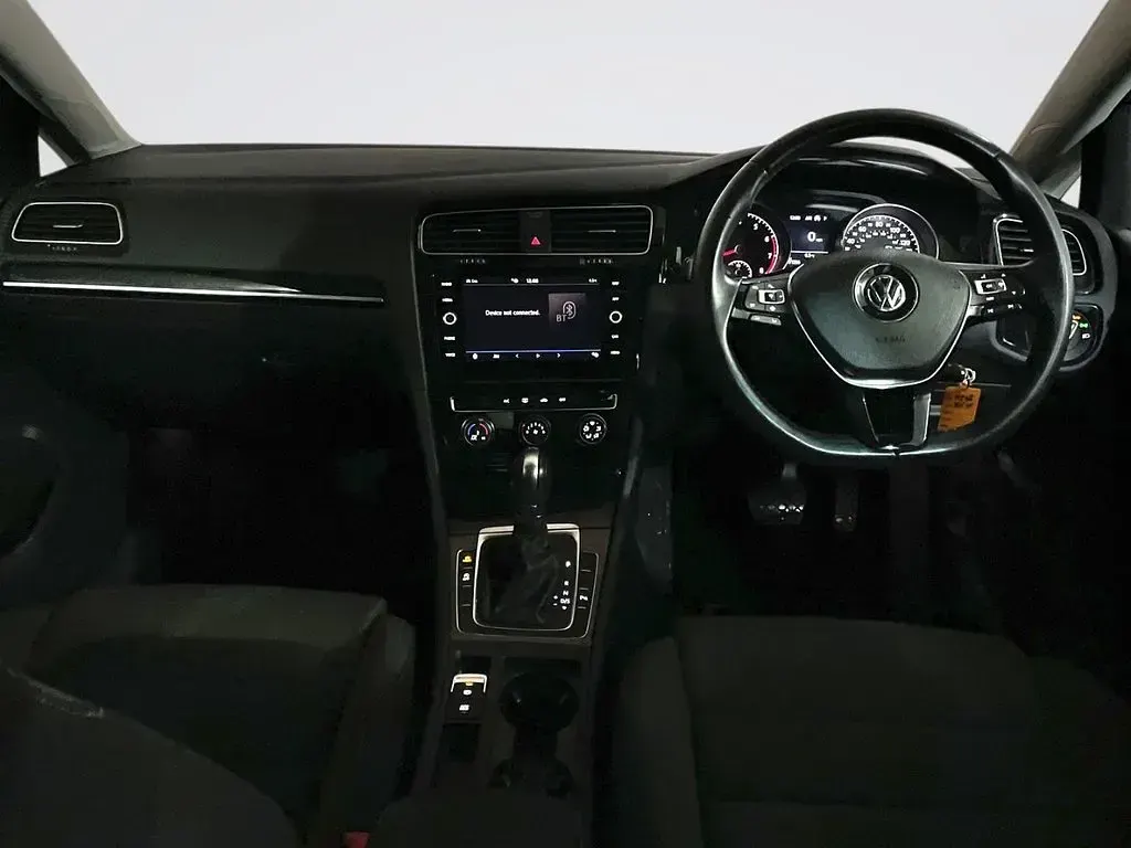 Begagnad VW Golf VII GT 150 HK (110 kW) 2018 Svart Halvkombi