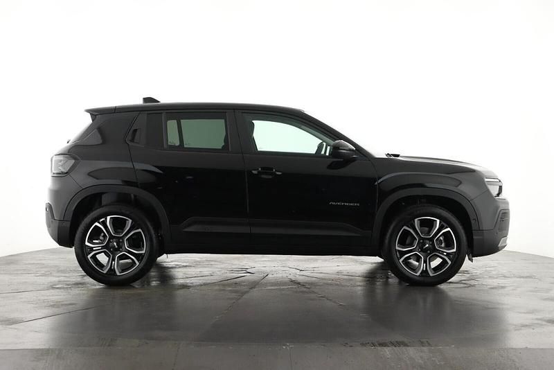 Used Jeep Avenger Summit 100 HP (73 kW) 2025 Black SUV
