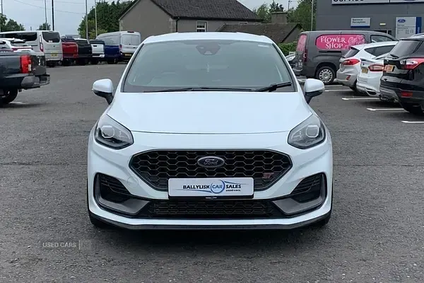 Used Ford Fiesta ST 200 HP (147 kW) 2023 White Hatchback