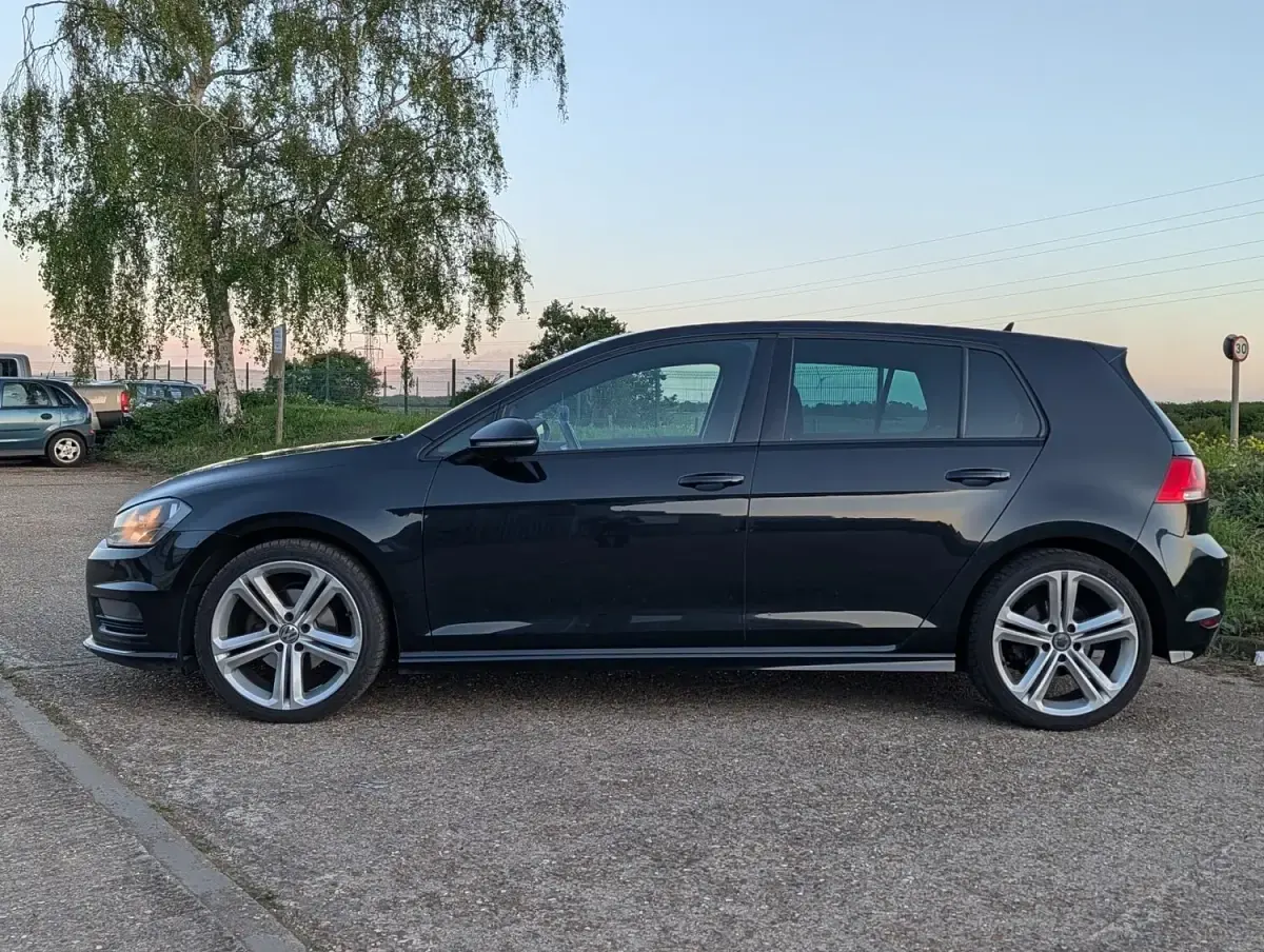 Used VW Golf VII R-line 2016 Black Hatchback
