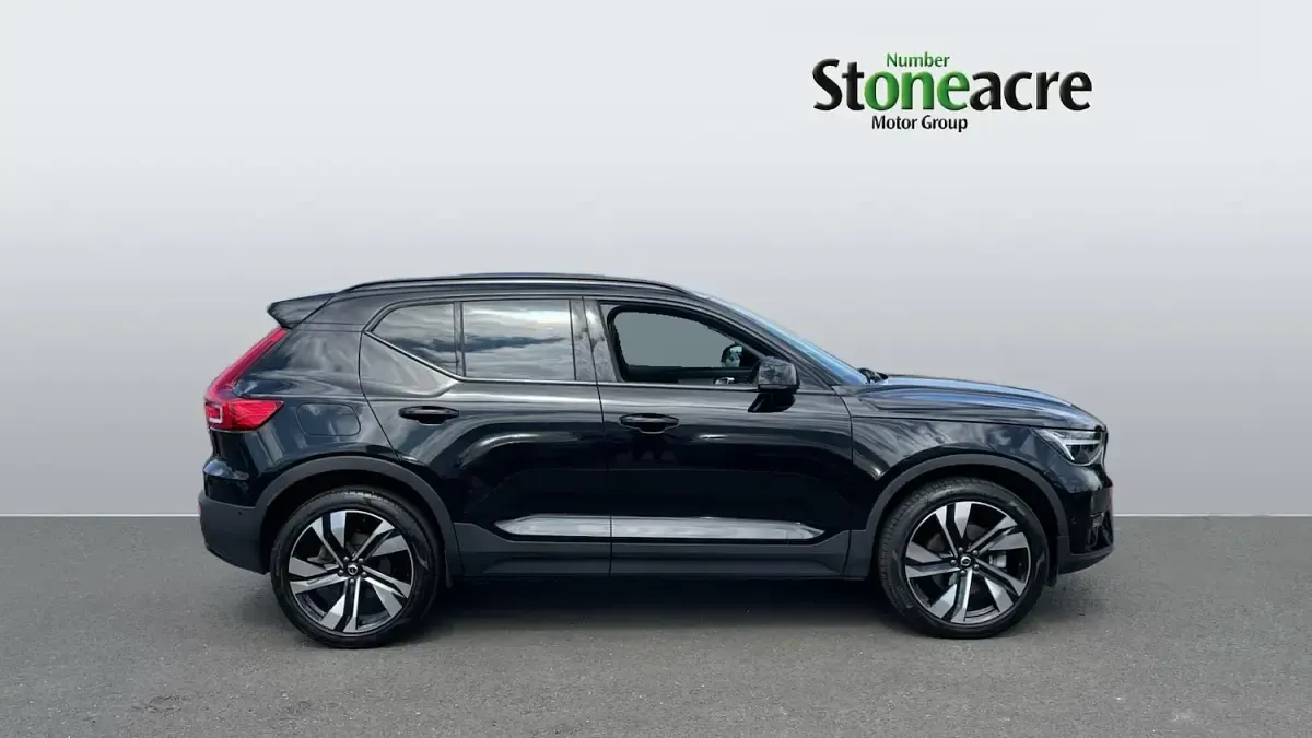 Used Volvo XC40 Ultra 163 HP (119 kW) 2025 Black SUV