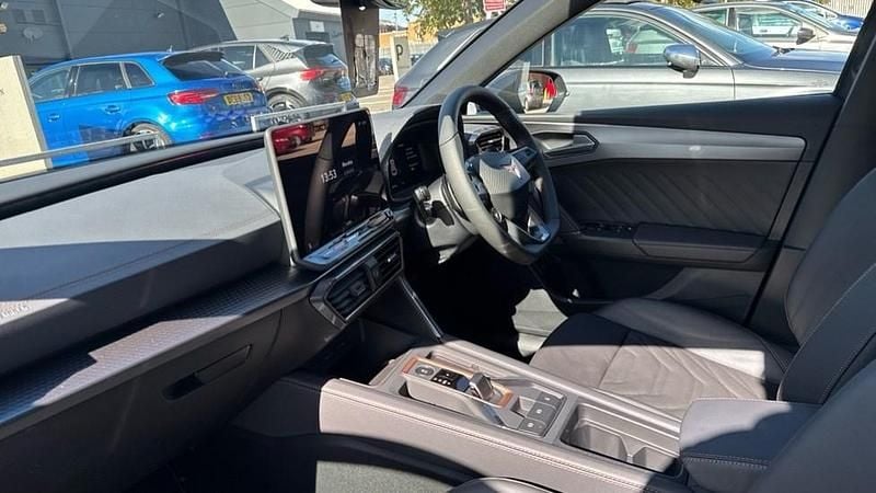 Used Cupra Leon 204 HP (150 kW) 2025 Metallic  magnetic tech grey Estate