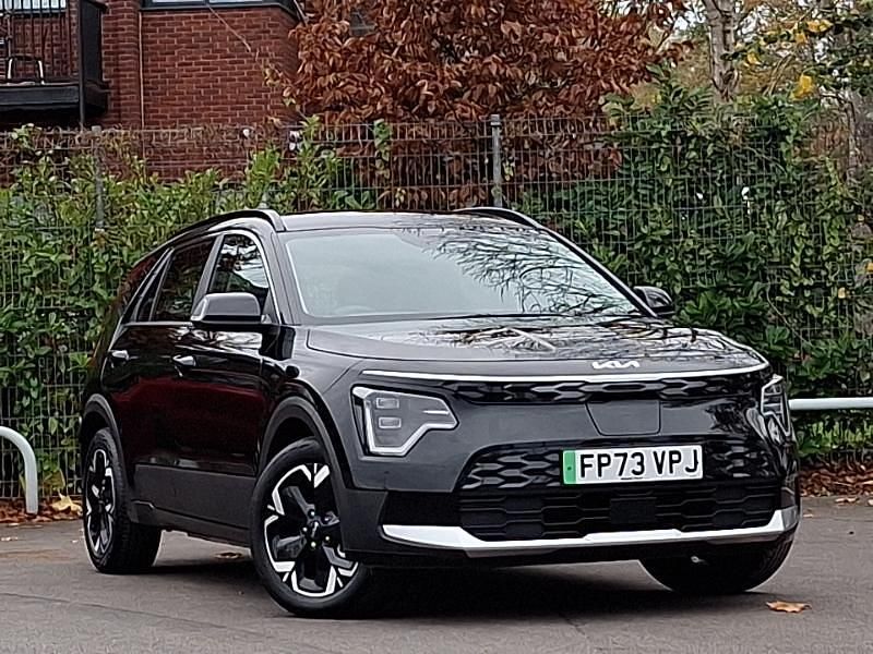 Black Used 2023 Kia e-Niro SUV | £20,998 (Super price) - Image 1/4
