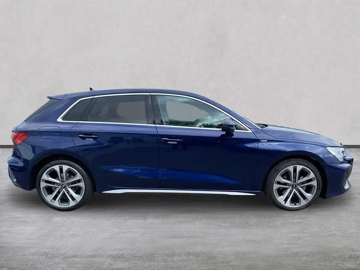 Used Audi A3 Sportback S-Line 150 HP (110 kW) 2025 Blue Hatchback