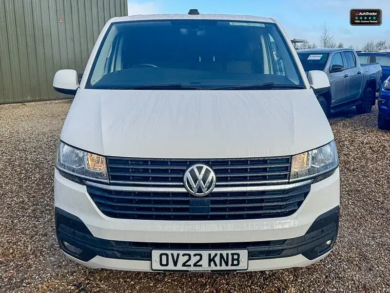 Second-hand VW Transporter Highline 150 CP (110 kW) 2022 Alb Van