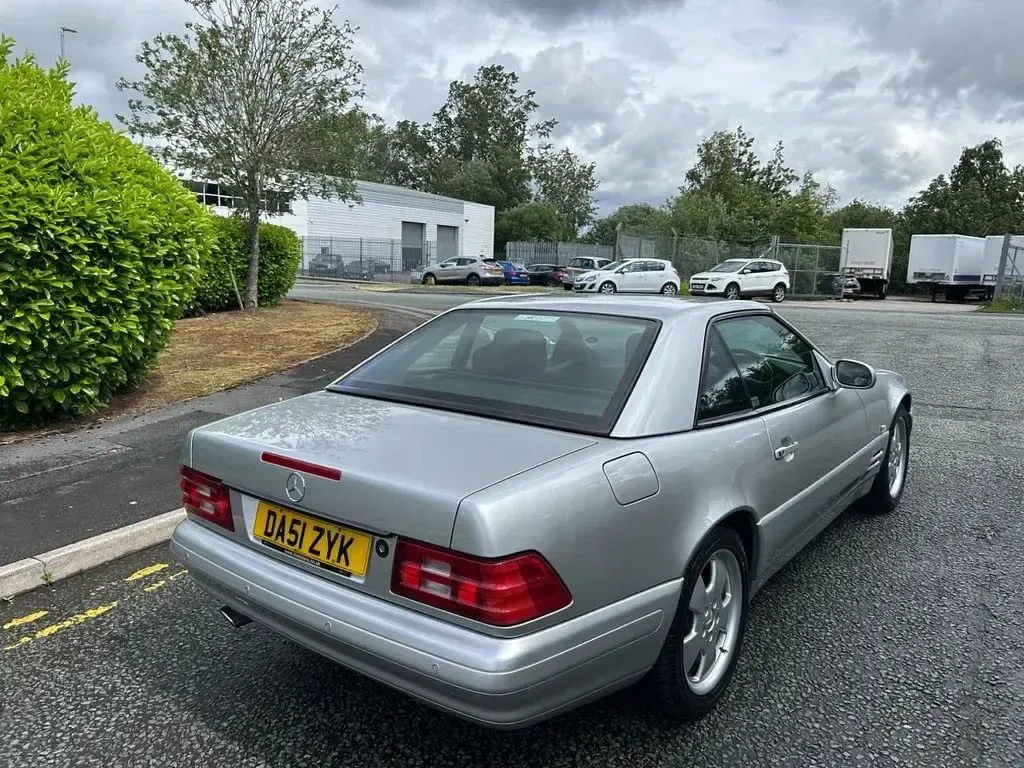 Used Mercedes SL320 224 HP (164 kW) 2001 Silver Cabriolet
