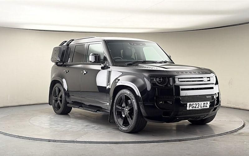 Usado Land Rover Defender SE Dynamic 404 HP (297 kW) 2023 SUV