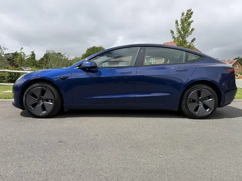 Used Tesla Model 3 Long Range RWD 77 kW (106 HP) 2023 Blue Sedan