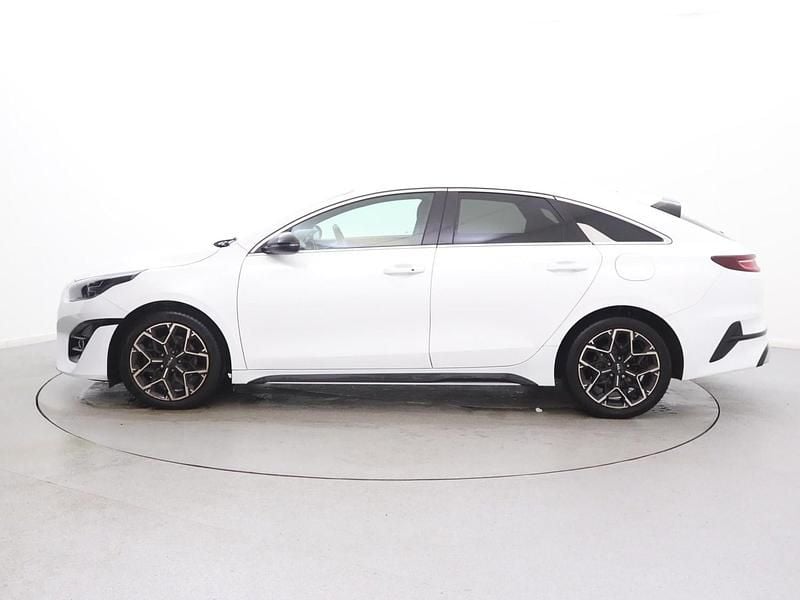 Used Kia ProCeed GT-Line 160 HP (117 kW) 2022 White Estate
