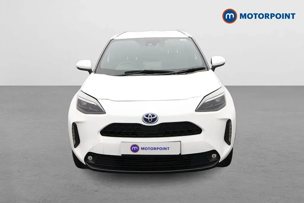 Used Toyota Yaris Hybrid Design 2022 White Hatchback