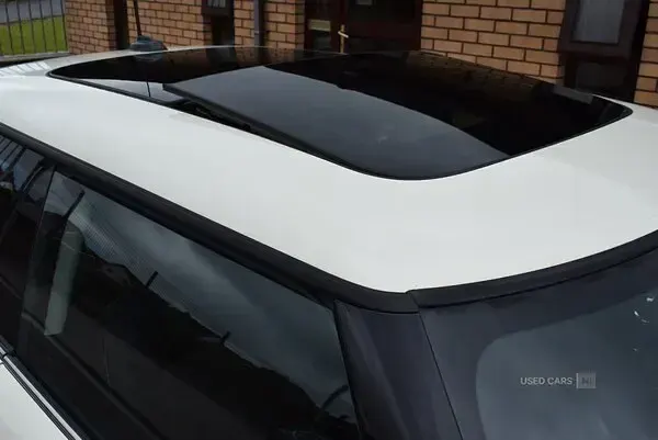 Used Mini ONE Classic 2019 White Hatchback