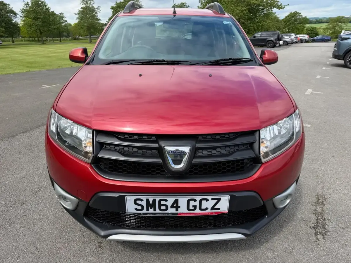 Usado Dacia Sandero Ambiance 2015 Rojo Utilitario