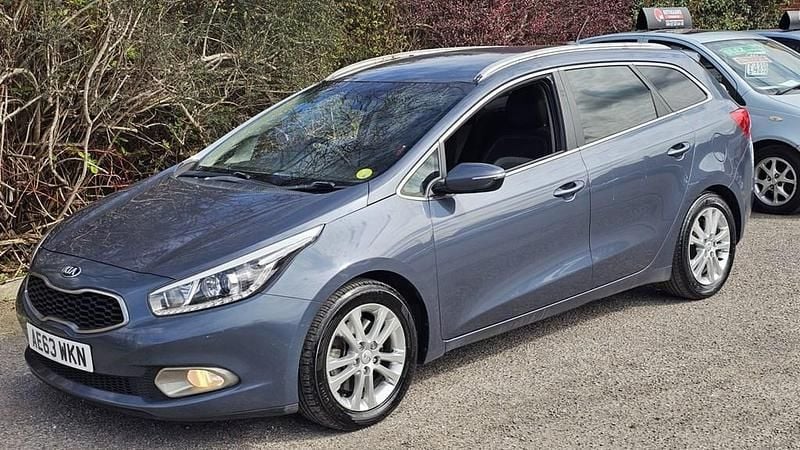 Used Kia Ceed 128 HP (94 kW) 2013 Blue Hatchback