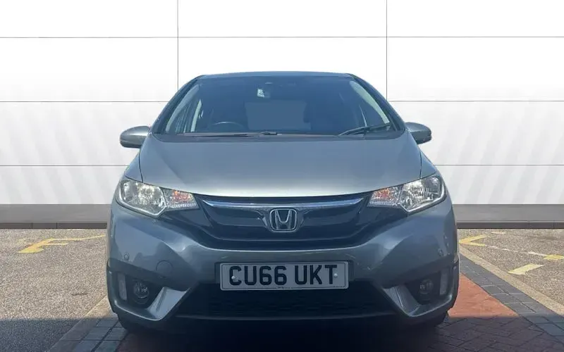 Używany Honda Jazz EX 102 KM (75 kW) 2016 Srebrny Hatchback