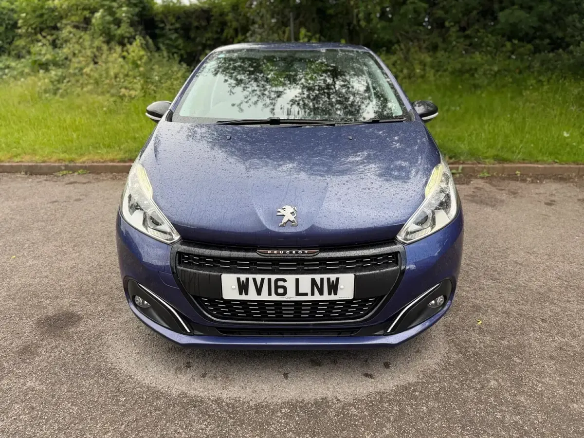 Used Peugeot 208 2016 Blue Hatchback