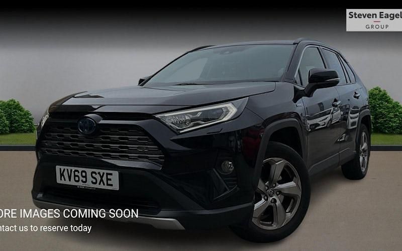 Usado Toyota RAV4 222 HP (163 kW) 2025 SUV