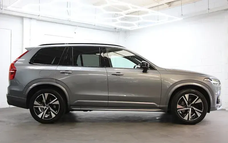 Used Volvo XC90 R-Design 250 HP (183 kW) 2020 Grey SUV