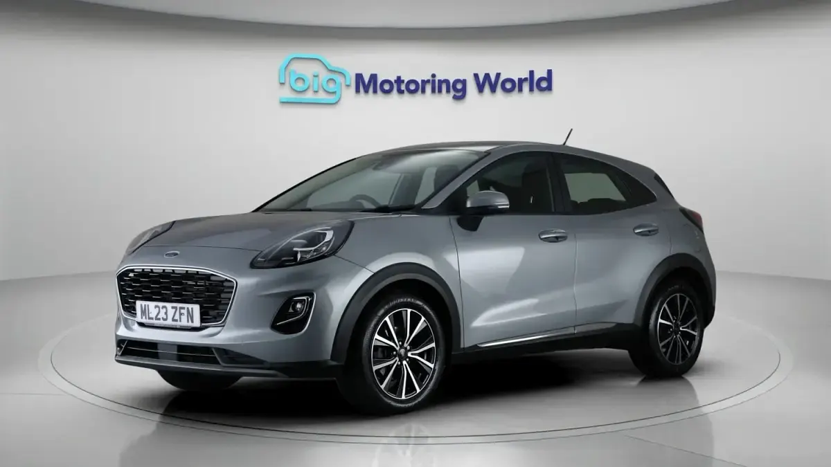 Begagnad Ford Puma Titanium 2023 Silver SUV