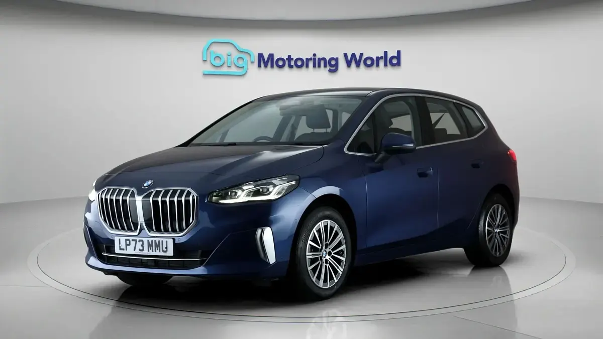 Used BMW 220 Luxury Line 154 HP (113 kW) 2024 Coupe