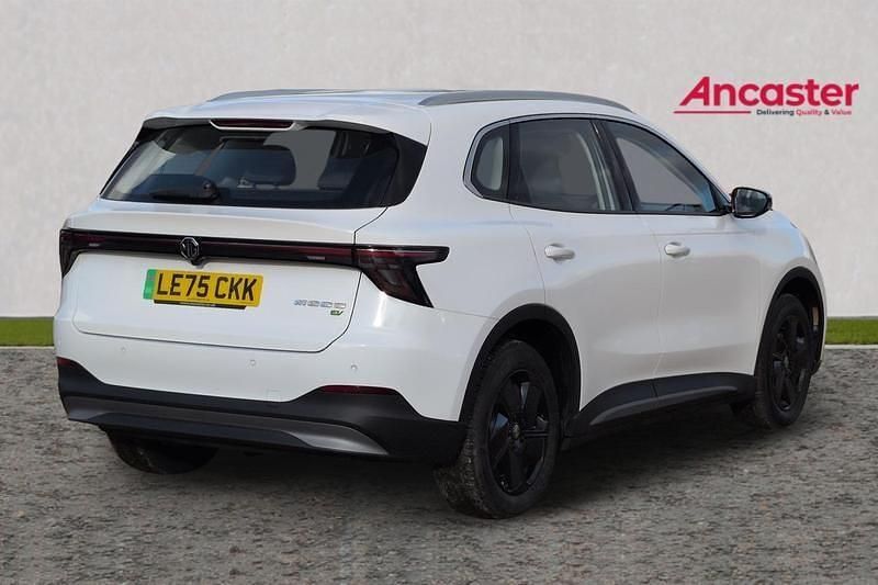 New MG MG5 EV SE 169 kW (231 HP) 2025 White Estate