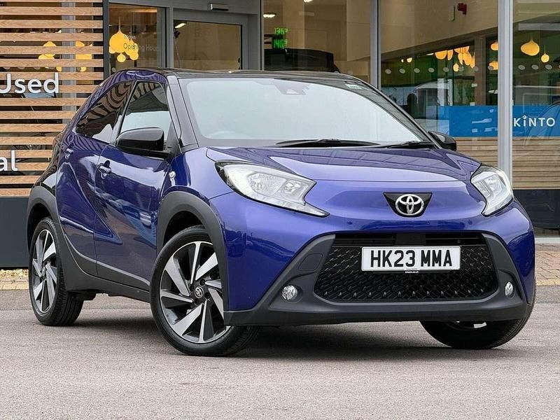 Juniper blue bitone Used 2023 Toyota Aygo X SUV | £12,500 - Image 1/4
