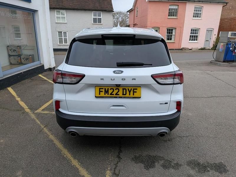Used Ford Kuga Titanium 150 HP (110 kW) 2022 White SUV
