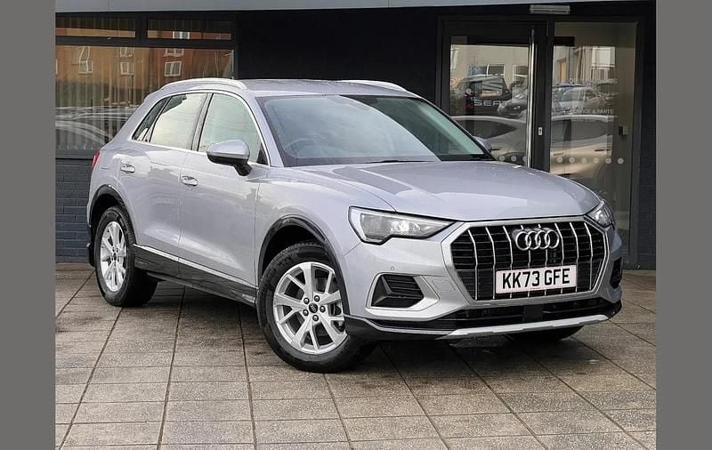 Used Audi Q3 Sport 147 HP (108 kW) 2024 Silver SUV