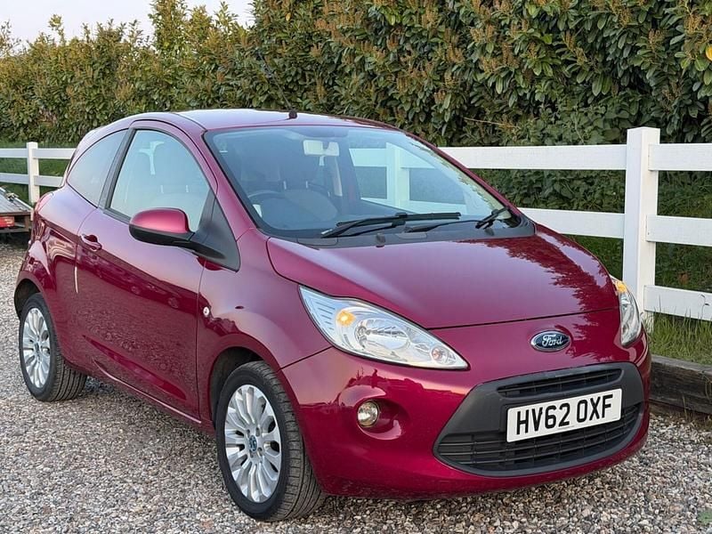 Used Ford Ka Zetec 69 HP (50 kW) 2012 Red Hatchback