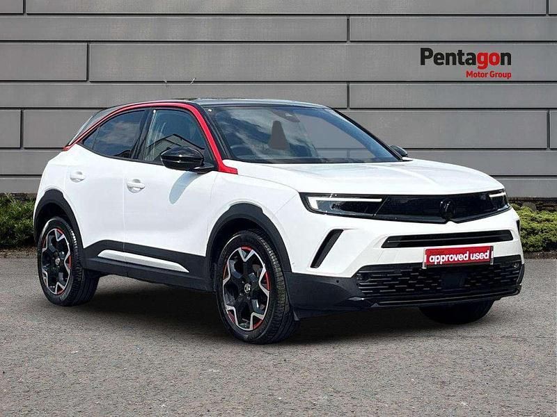 White Used 2022 Vauxhall Mokka SRi SUV | £16,459 (Fair price) - Image 1/4