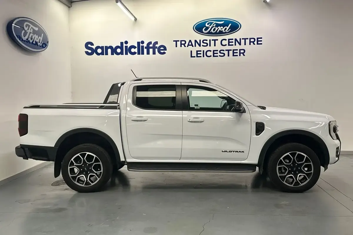 Used Ford Ranger Wildtrack 241 HP (177 kW) 2024 Frozen white (solid paint) Pickup