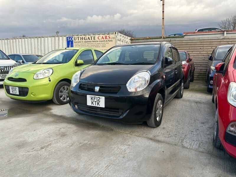 Image 2/4