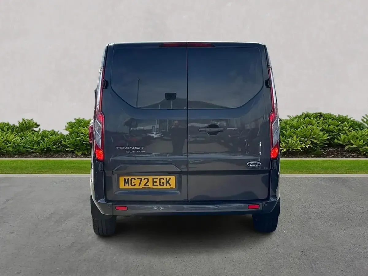 Used Ford Transit Custom Limited 130 HP (95 kW) 2023 Grey Van
