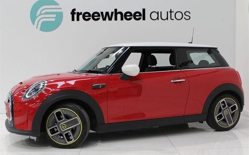 Used Mini Cooper Level 2 135 kW (184 HP) 2023 Hatchback