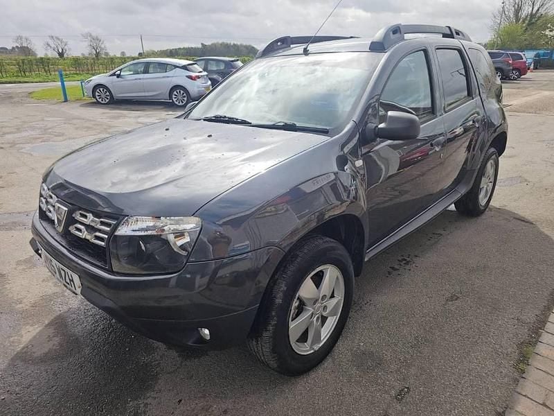 Used Dacia Duster Ambiance 110 HP (80 kW) 2015 Grey SUV