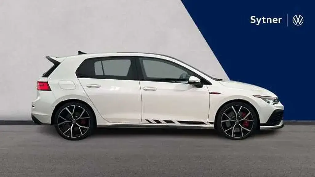Used VW Golf VIII GTI 300 HP (220 kW) 2024