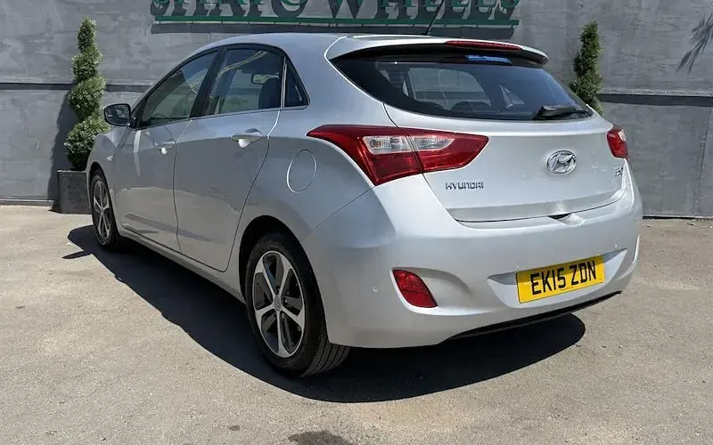 Used Hyundai i30 SE 120 HP (88 kW) 2016 Hatchback