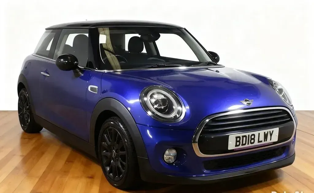 Used Mini Cooper Hatch 136 HP (100 kW) 2018 Blue Hatchback