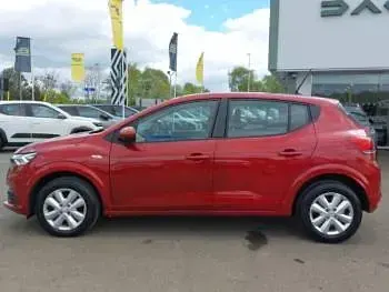 Used Dacia Sandero Comfort 91 HP (66 kW) 2022 Red Hatchback