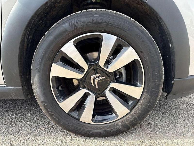 Used Citroën C3 PureTech 81 HP (59 kW) 2024 Grey Hatchback