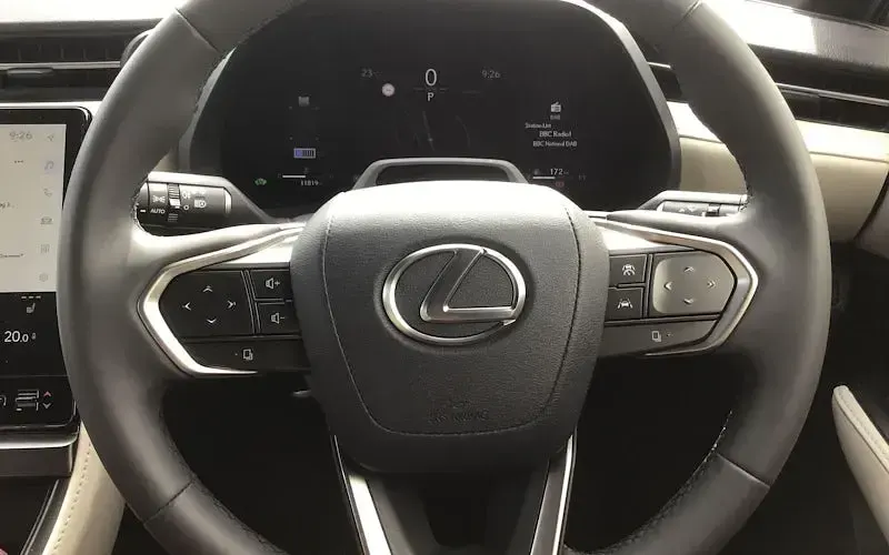 Used Lexus LBX 136 HP (100 kW) 2026 Grey SUV
