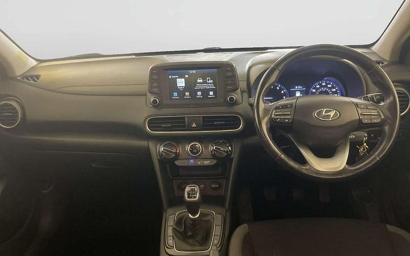 Gebraucht Hyundai Kona Edition 120 PS (88 kW) 2019 Gelb SUV