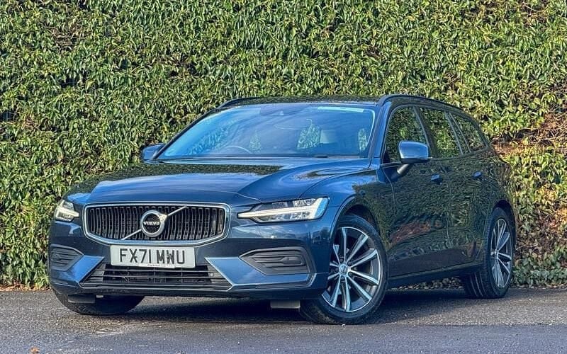 Used Volvo V60 Momentum 163 HP (119 kW) 2021 Blue Estate