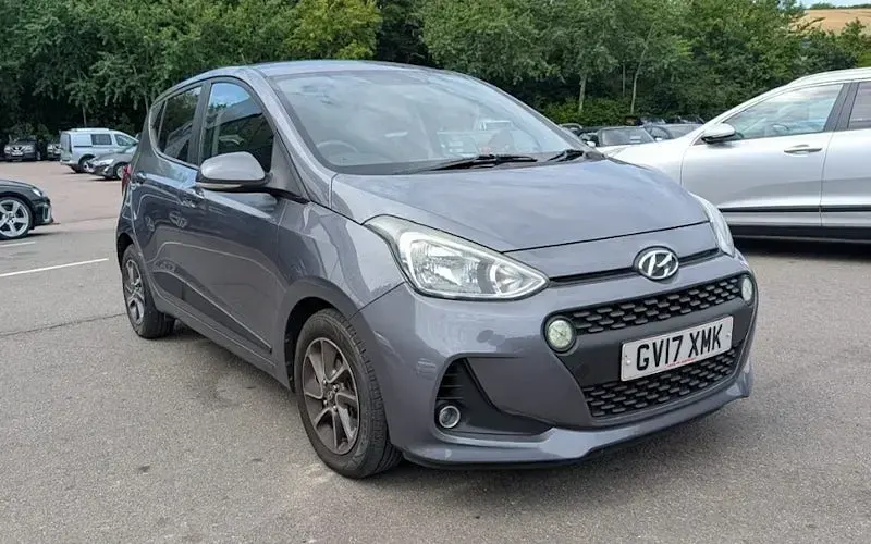 Used Hyundai i10 Premium 88 HP (64 kW) 2020 Hatchback