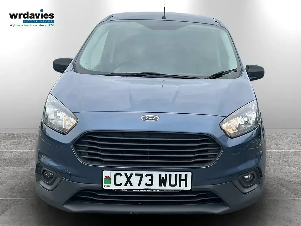 Second-hand Ford Transit Trend 2023 Albastru Van