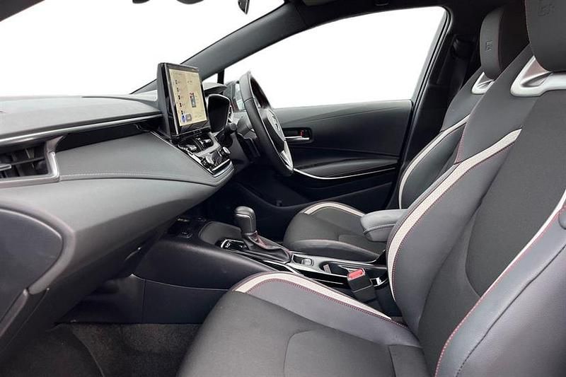 Used Toyota Corolla Sport 178 HP (130 kW) 2025 Scarlet flare with black roof Hatchback